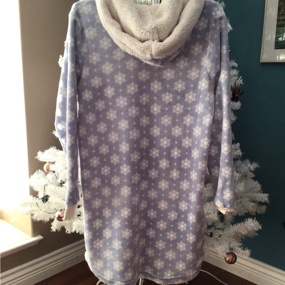 Cute pjs - Picture 2 of 2